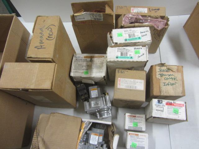 lot 162 image: Relays, Ignition Components