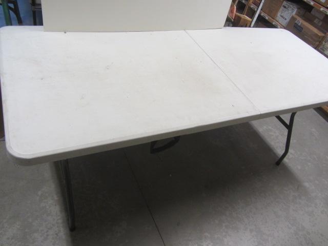 lot 17 image: Poly Folding Tables