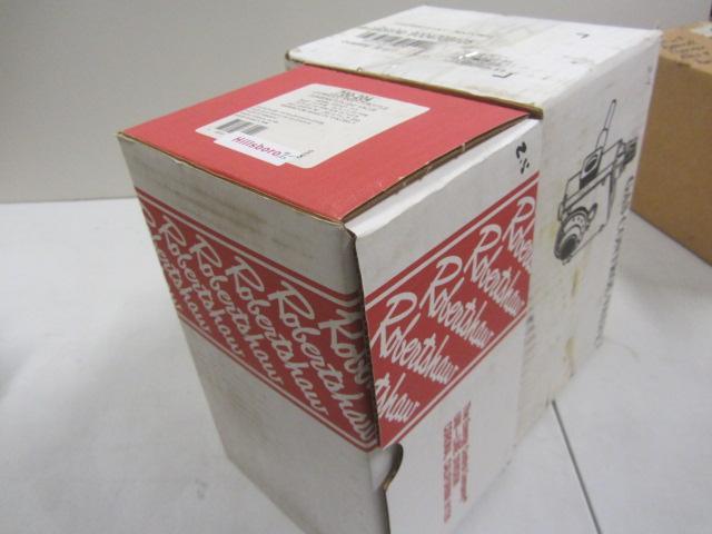 lot 198 image: Gas Valve & Thermostat