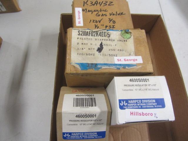 lot 200 image: Pressure Regulator & Valves