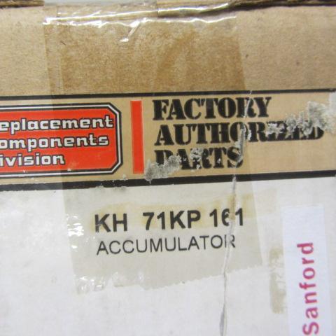 lot 47 image: Accumulator