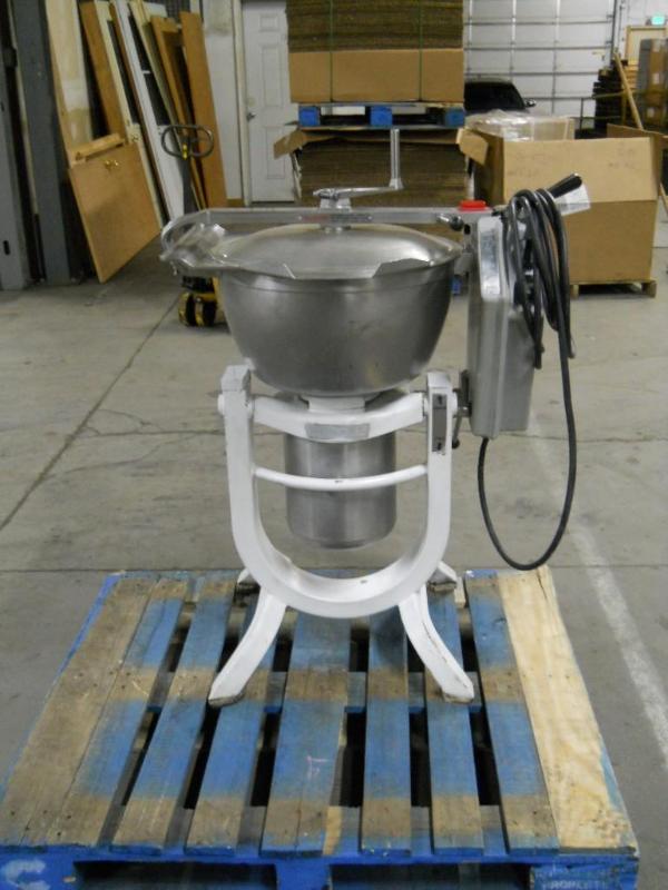 lot 4 image: Hobart HCM-450 Mixer, Chopper, Blender. 45 Quarts