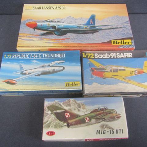 lot 133 image: Vintage Plastic Airplane Kits