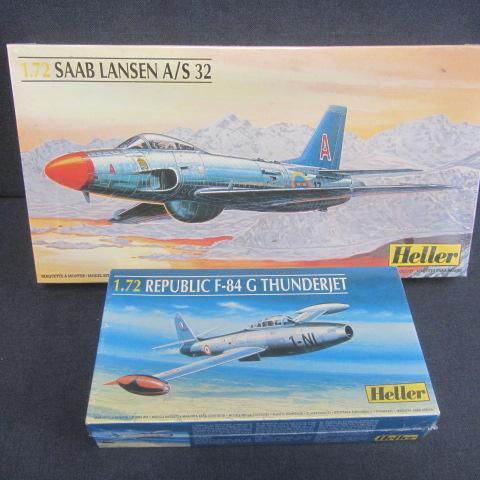 lot 81 image: Vintage Plastic Airplane Kits