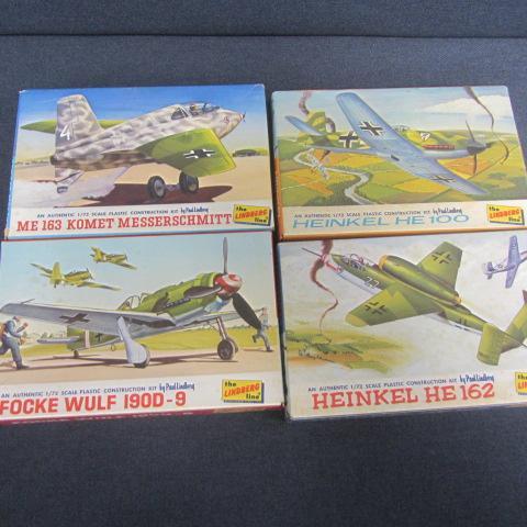 lot 84 image: Vintage Plastic Airplane Kits