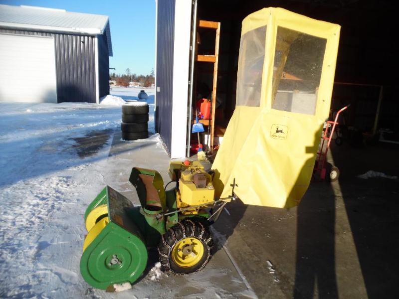 John Deere Snowblower