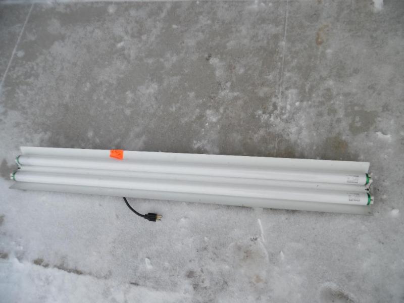 lot 15 image: Shop Light