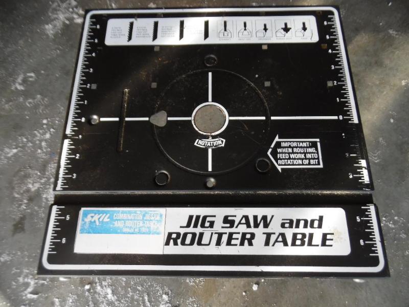 lot 26 image: Router Table