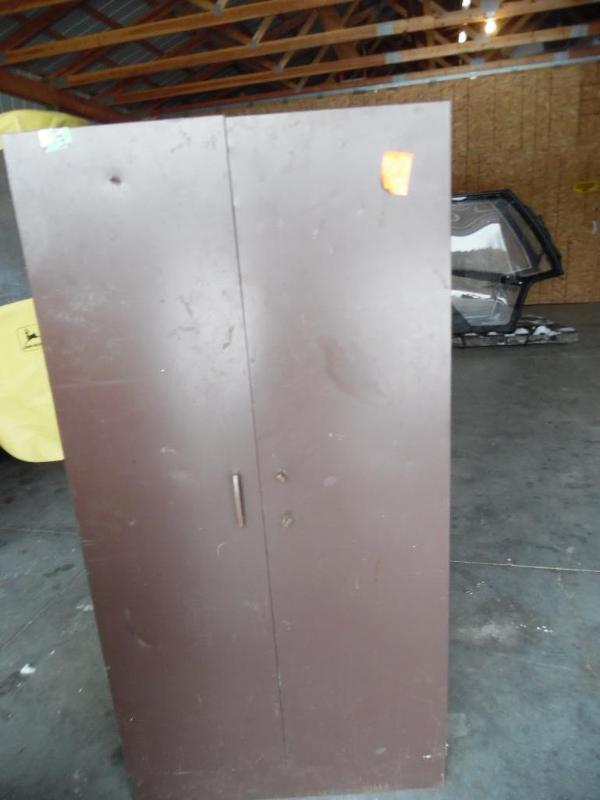 lot 6 image: Cabinet