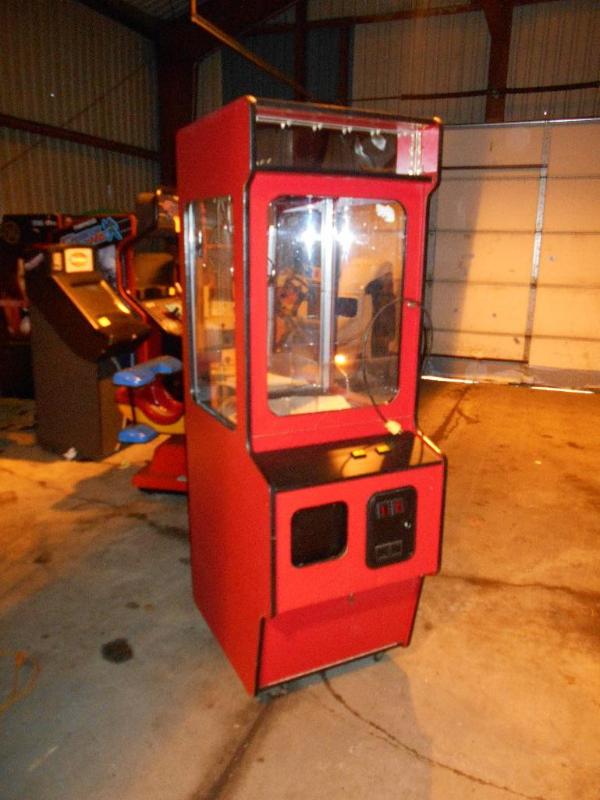 lot 4 image: Arcade Redemption Game