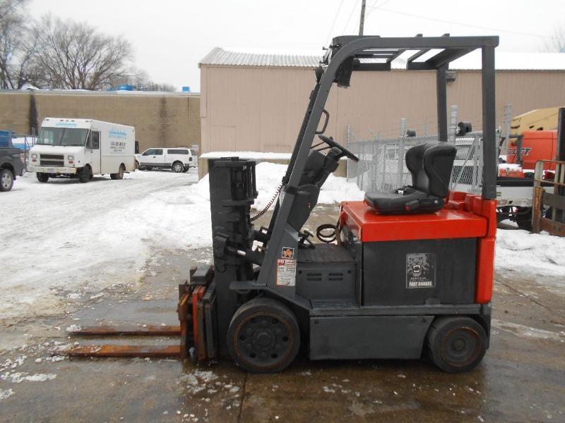 Toyota 7FBCU20 Electric Forklift. 3800 LB Capacity.