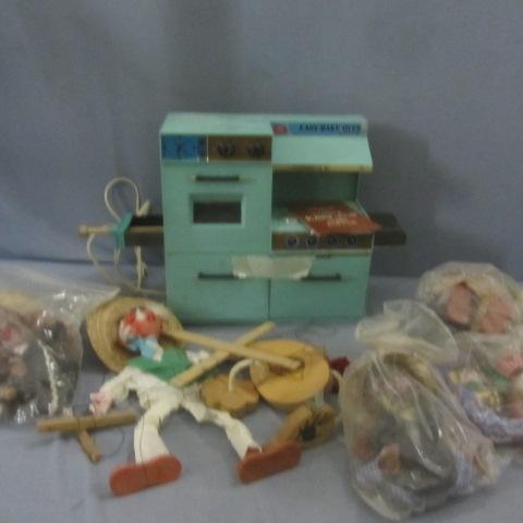 lot 131 image: Easy Bake Oven With Corn Popper
