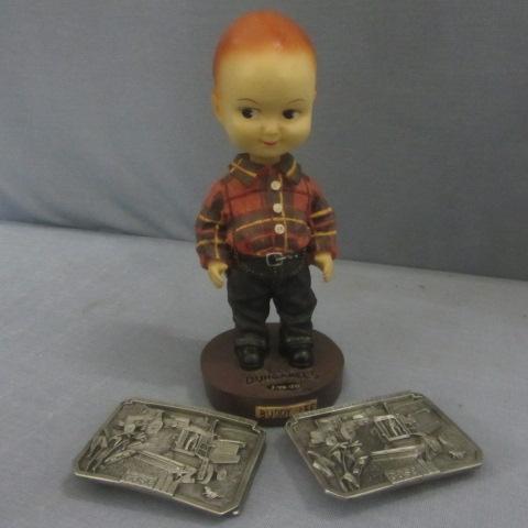 lot 20 image: Bobble Head, Belt Buckles