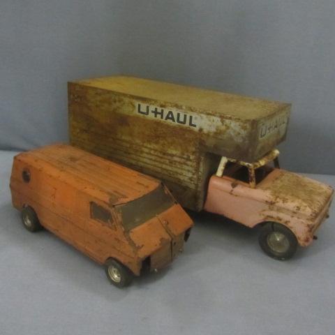 lot 21 image: Vintage U-Haul, Toy Van