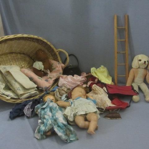 lot 25 image: Basket, Dolls, Clothes