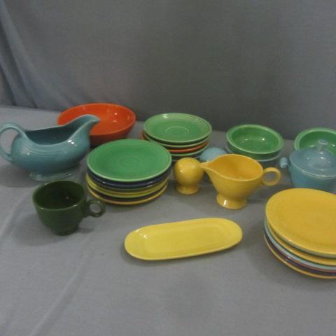 lot 27 image: Fiesta Ware