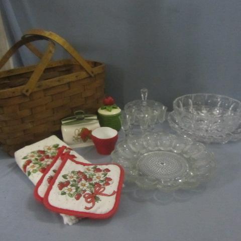 lot 28 image: Strawberry Decor, Fancy Glass Serving Dishes