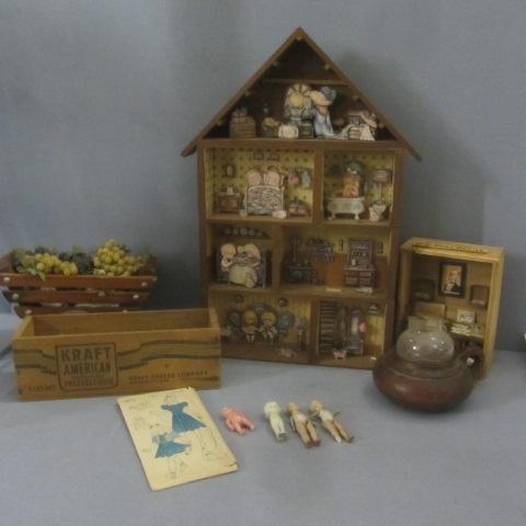lot 71 image: Shadowbox Kraft Cheese, Wood Cart