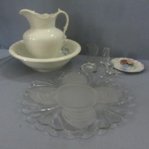 lot 83 image: Orrefors, Royal Krona Glass, Pitcher & Basin