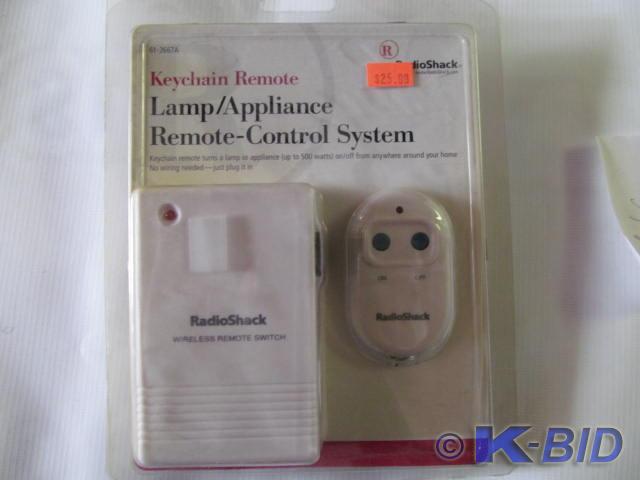 Brand new in box Keychain Lamp App...