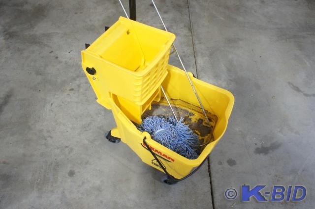 lot 30 image: Libman Yellow Mop Bucket . Please s...