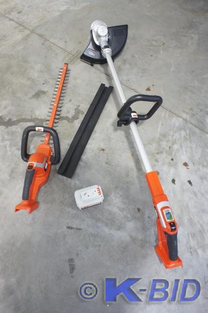 lot 35 image: Brand New Black & Decker Weed W...
