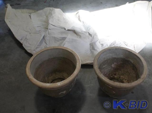 lot 49 image: Lot of (2) Pots  planters 17 tall...