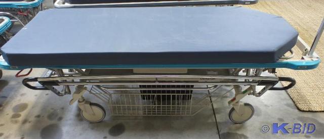 lot 6 image: Used Midmark Brand   Model 55...