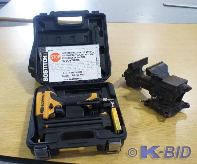 lot 65 image: New Bostitch BT1855 Nailer  With v...