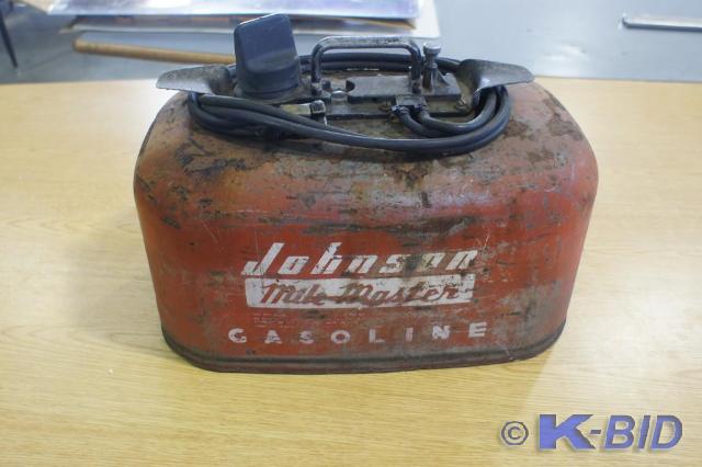 lot 73 image: Vintage Johnson Gasoline Tank  Wor...