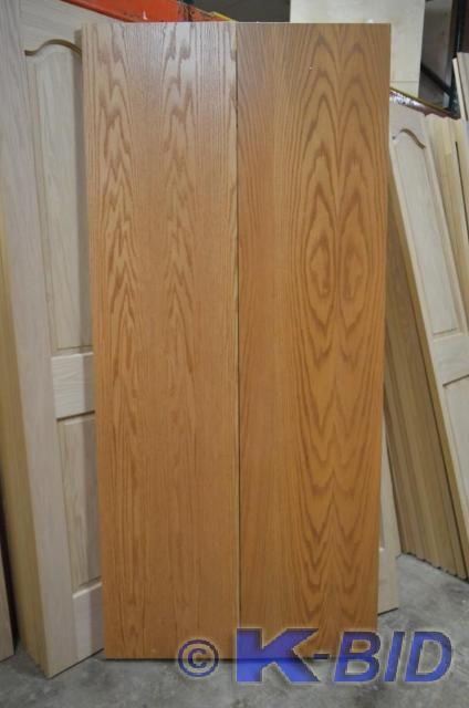 lot 64 image: 18 Oak&nbspBifold door slabs Soli...