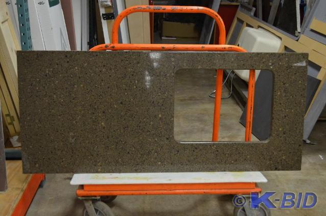 lot 85 image: Quartz top  59-12 x 25-12 &n...