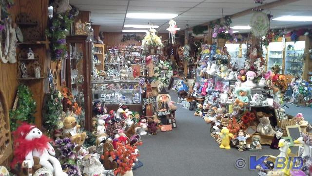 Complete Hayward Gift Store (RESERVE MET)