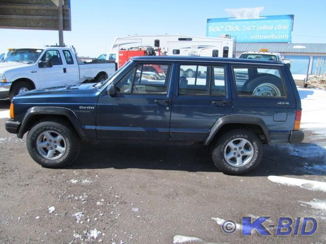 lot 5 image: 1989 Jeep Cherokee