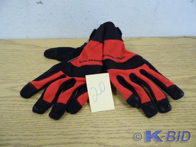 lot 20 image: Grease Monkey Gloves - Large