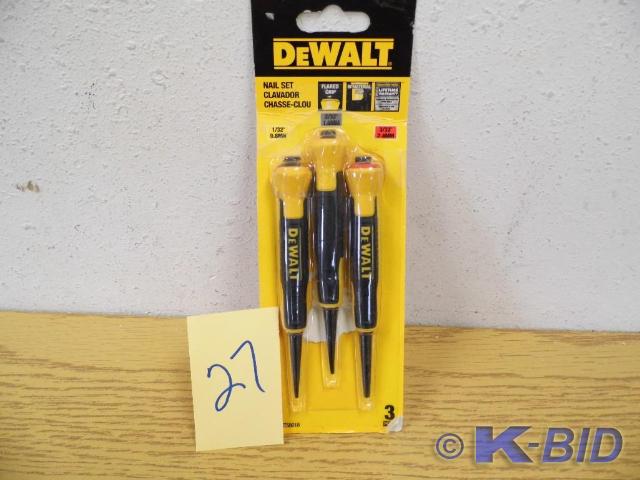 lot 27 image: DeWalt Nail Set