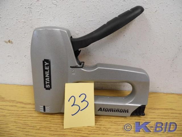 lot 33 image: Stanley Aircraft Aluminum Sharp Sho...