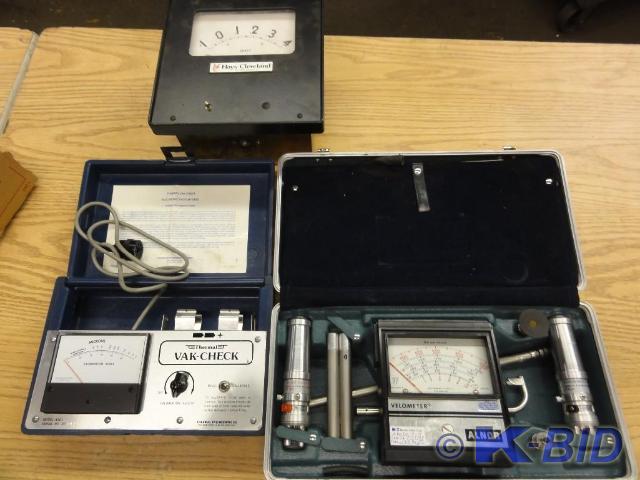 lot 156 image: Assorted Meters and Vucuum Gauge&nb...