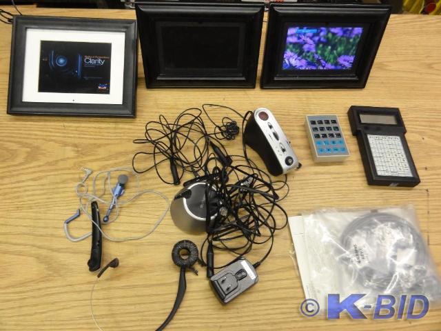 lot 158 image: Assorted Electronics to include (1...