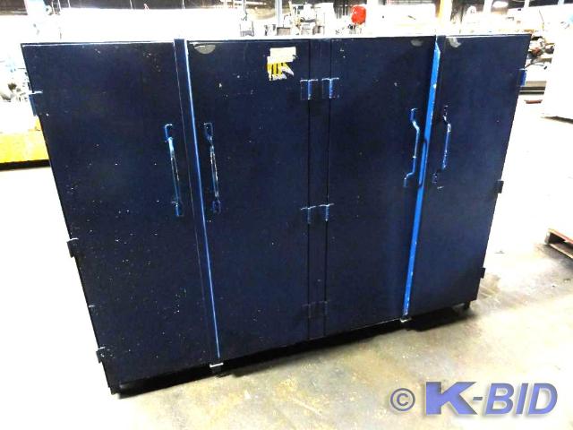 lot 17 image: Heavy Duty Storage Cabinet 3-Shelve...
