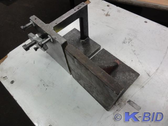 lot 173 image: (2) Angle Plates 6 x 6 x 6