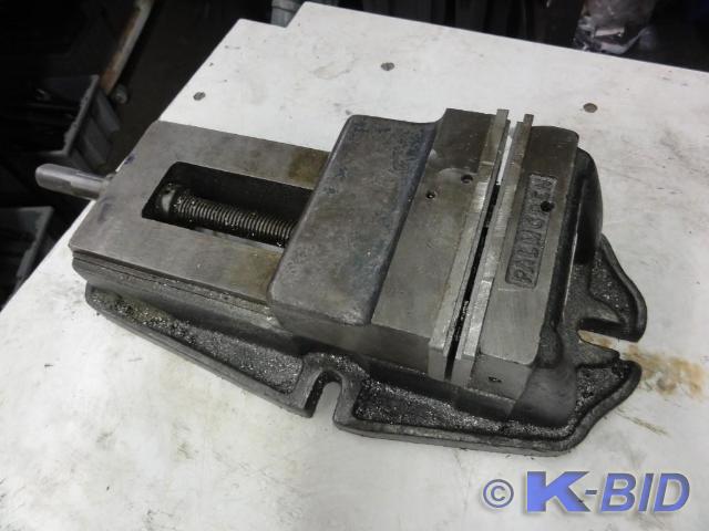 lot 174 image: Palmgren 6 Precision Machine Vise