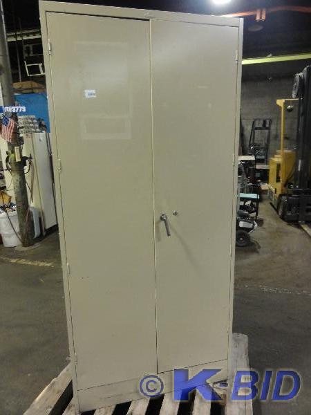 lot 275 image: 2-Door Metal Cabinet with 5-Adjusta...