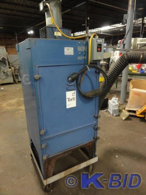 lot 3 image: Donaldson Torit Dust Collector Mode...