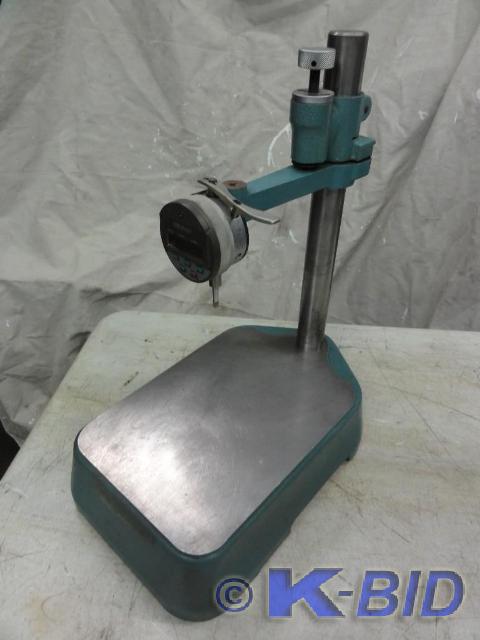 lot 329 image: Indicator Stand 7 x 9 Base 12 Po...