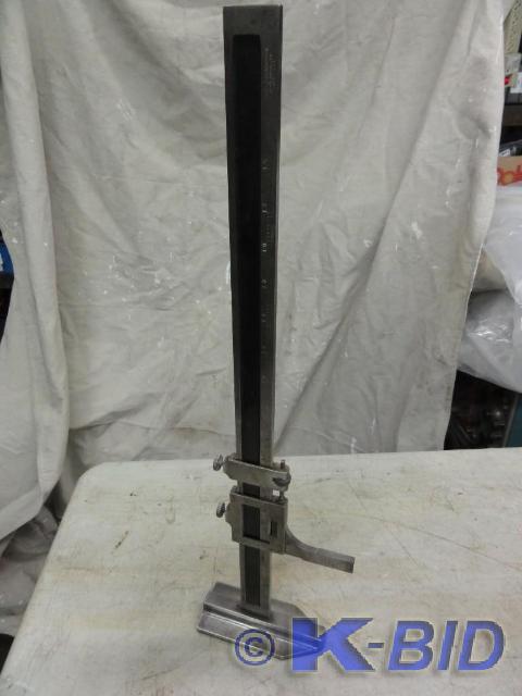 lot 337 image: LS Starrett&nbsp18 Indicator Stan...