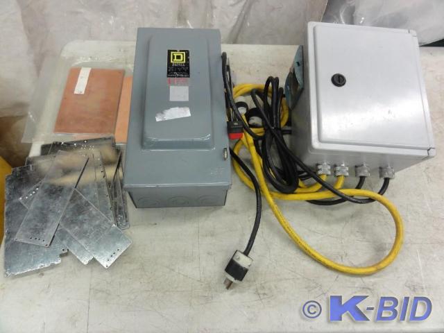 lot 341 image: Lot of Assorted Electrical Items to...