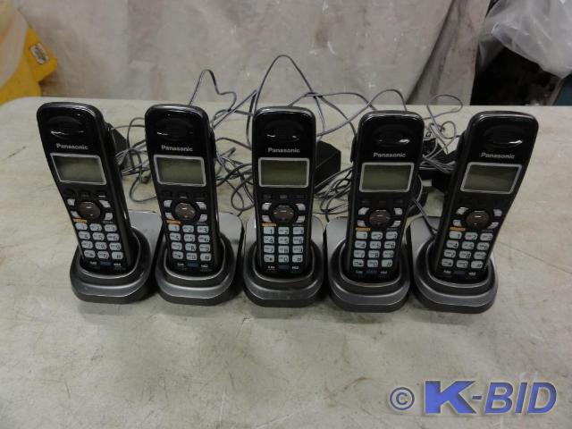 lot 343 image: (5) Panasonic Cordless Phones With ...