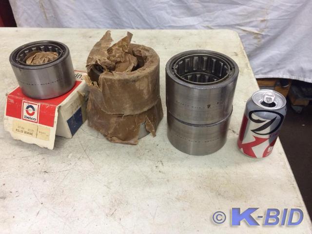 lot 36 image: (6) large bearings, new old stock t...