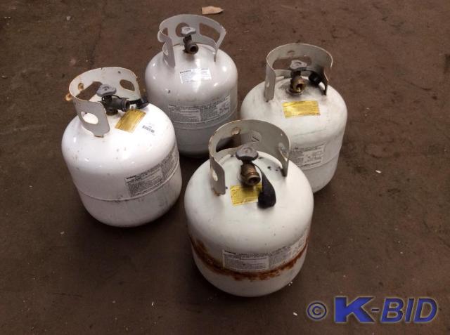 lot 389 image: (4) 17 Lb Propane Tanks
